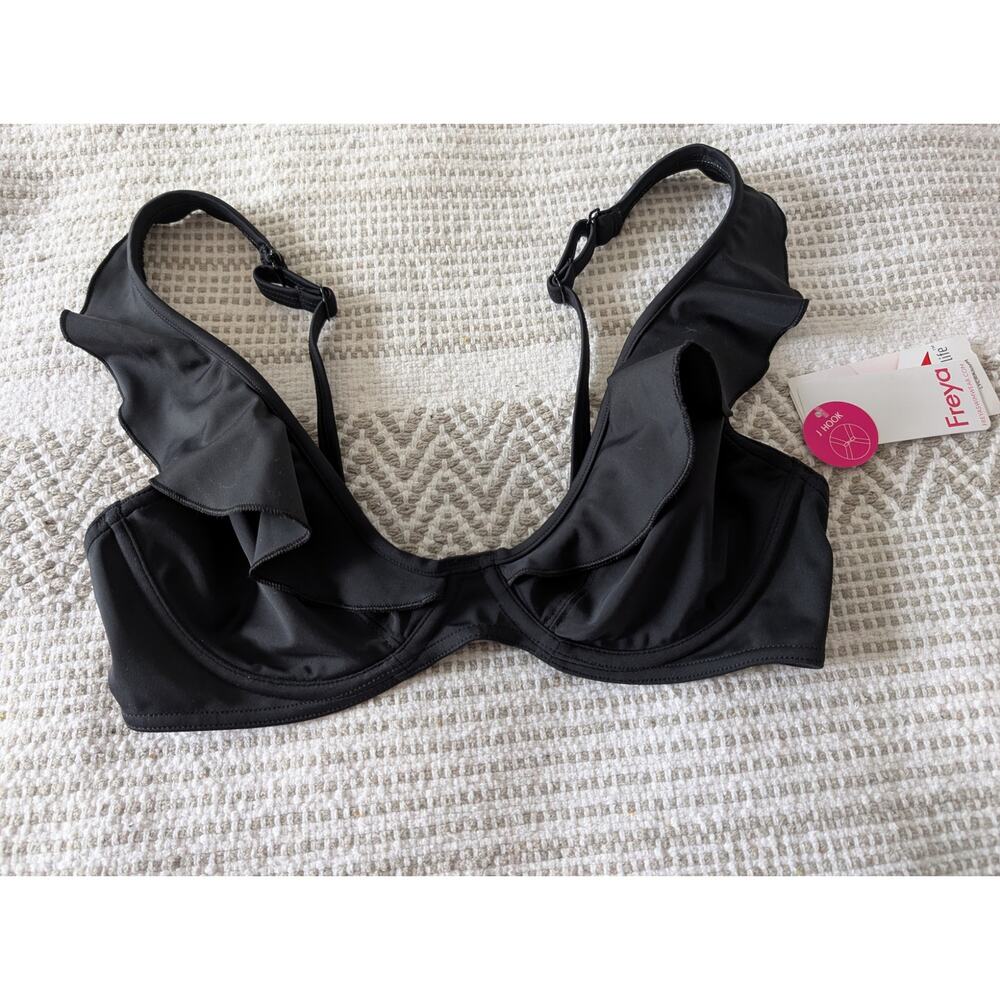nwt freya jewel cove bikini top